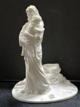 Footprints in the Sand by Lennox, Figurine