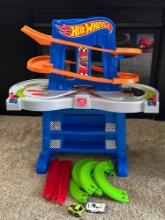 Hot Wheels Race Station