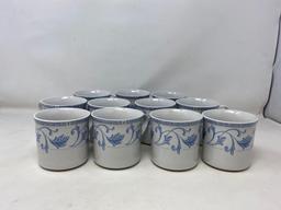 Farberware Blue Scroll Tea/Coffee Mugs