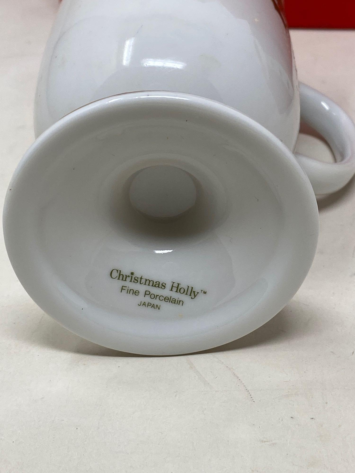 8 "Christmas Holly" Mugs