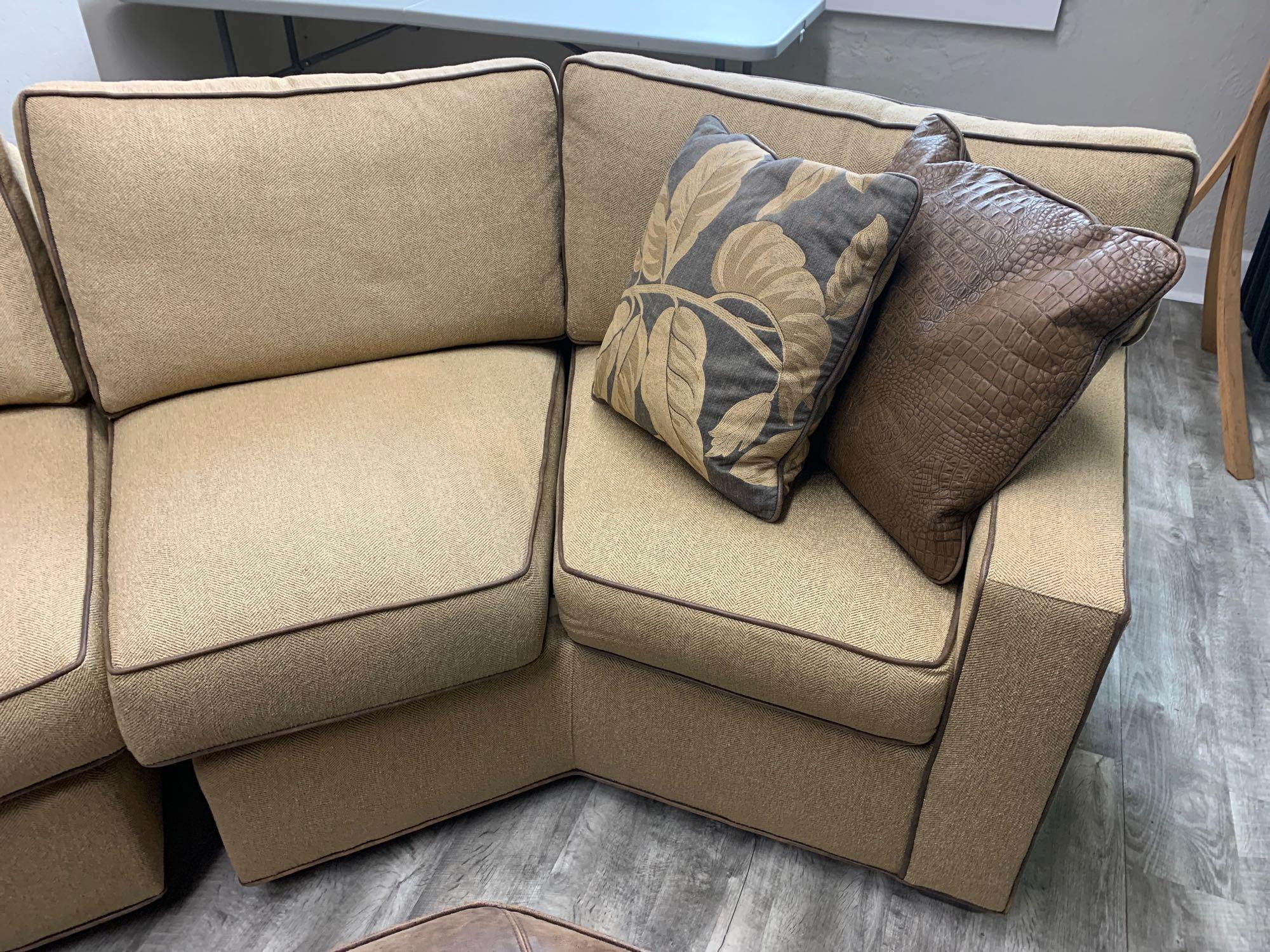 Pearson Brown Sectional Sofa and ottoman, Like NEW