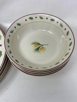 Christmas Dinnerware