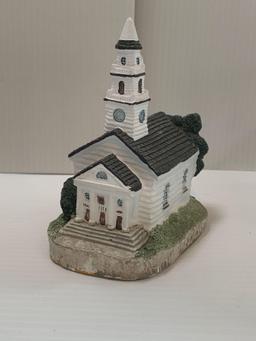 Church and Cape Cod House Figures