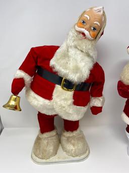 2 Santa Figures