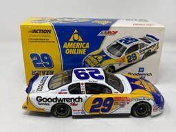 Action #29 Kevin Harvick America Online Car with Box