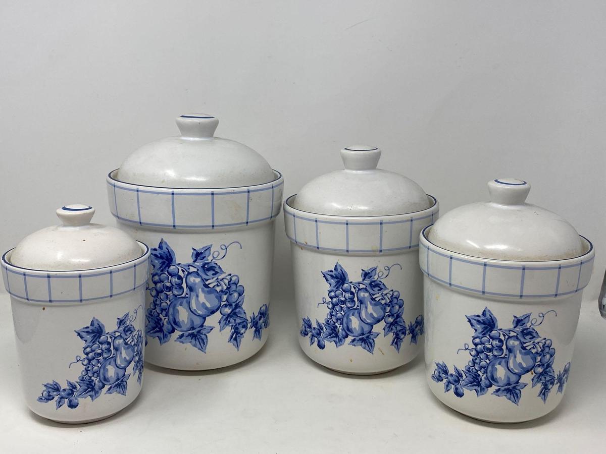 4 Pc. Treasure Craft Lidded Canister Set