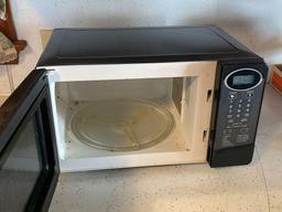 Sharp Carousel Microwave Oven