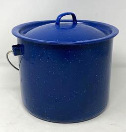 Blue Enamel Pail with Lid and Handle