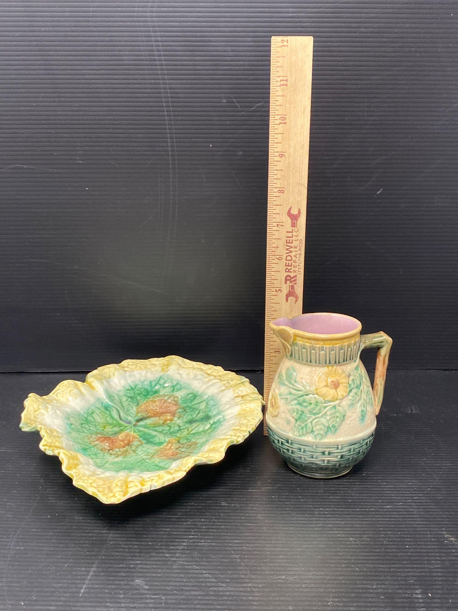 Etruscan Majolica Creamer and Bowl