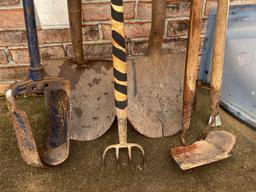 Post Hole Digger, 2 Shovels, Garden Fork, 2 Hoes, Tamper