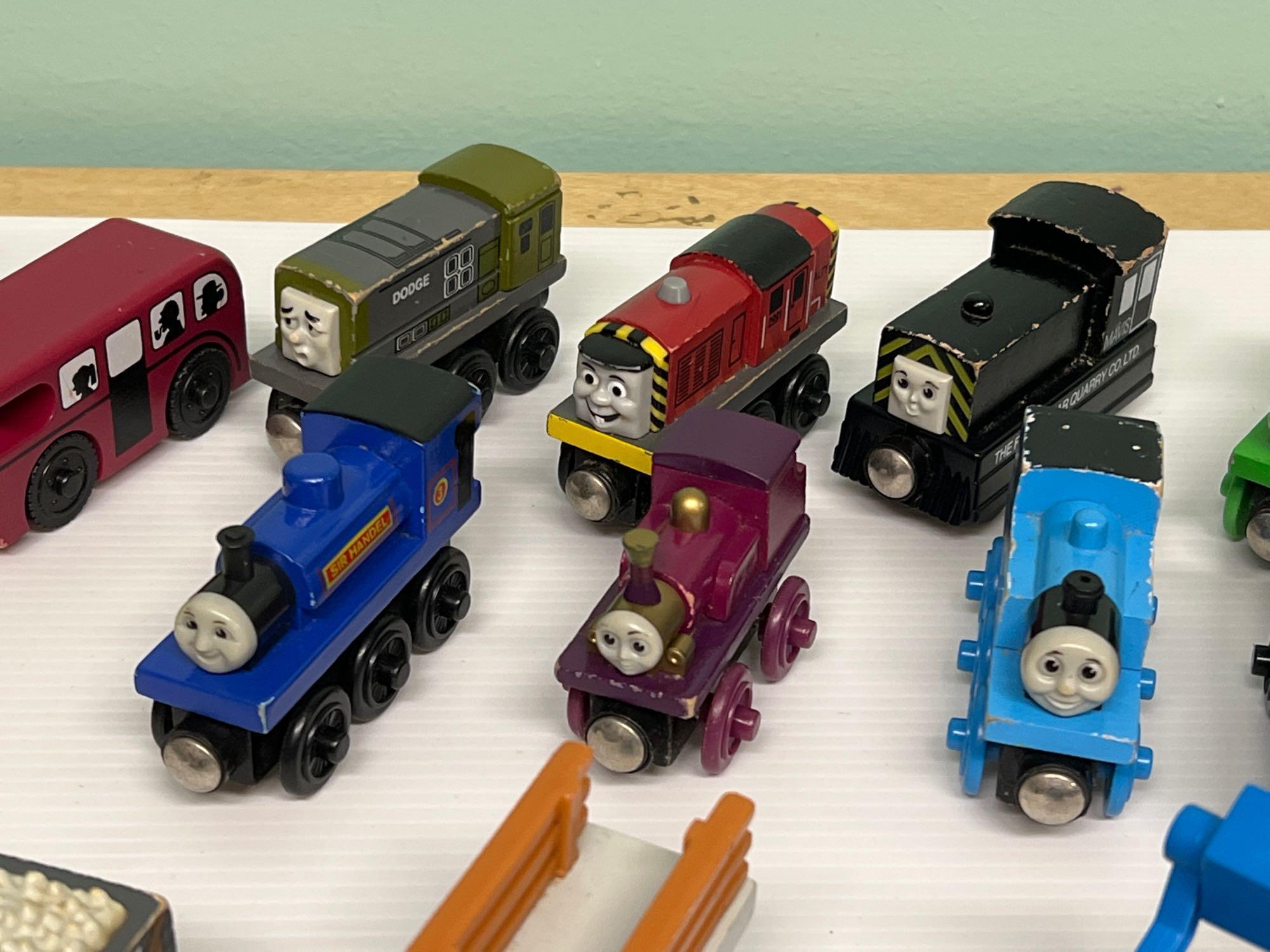 Brio Thomas the Tank Engine engines and cars