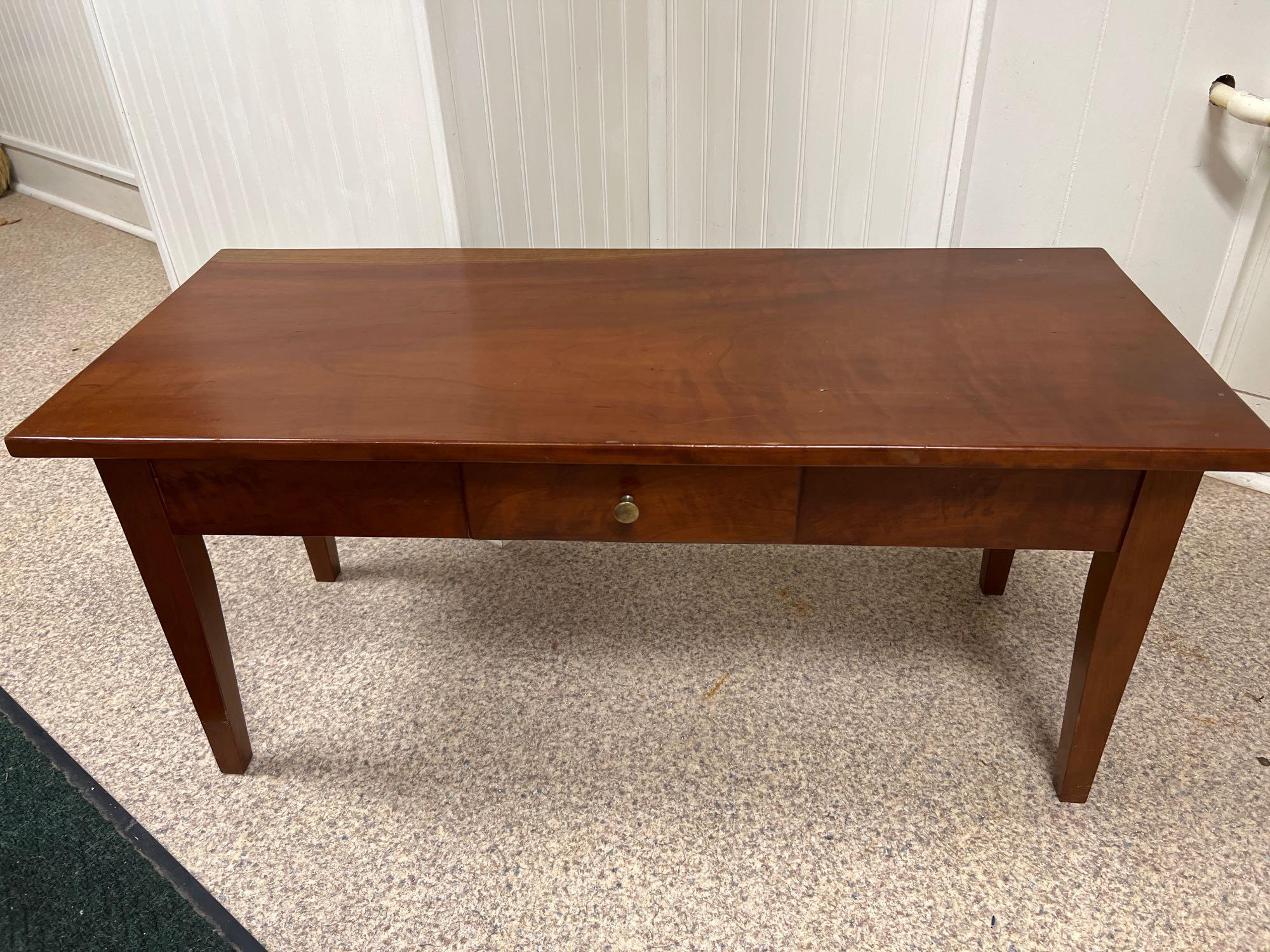 Cherry Coffee Table with 1 drawer
