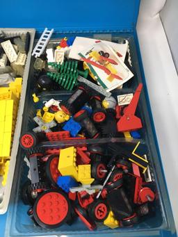 Vintage Metal Case with LEGO Platforms, Pieces and Accessories