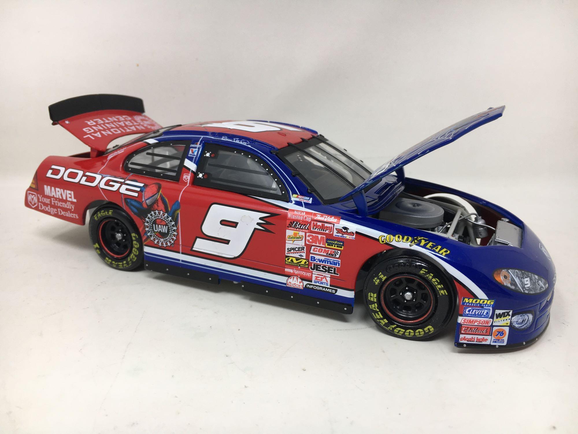 Dodge Dealers Ultimate Spiderman Bill Elliott #9 1:24 Scale Stock Car with Box