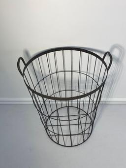 Wire Double Handled Tall Basket