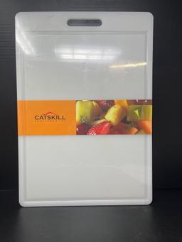 Catskill Cutting Board and Core 3-Piece Grip Back Cutting Mat Set- Both New