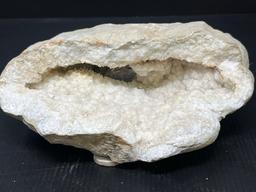 Keokuk Geode w/ Sphalerite Crystals