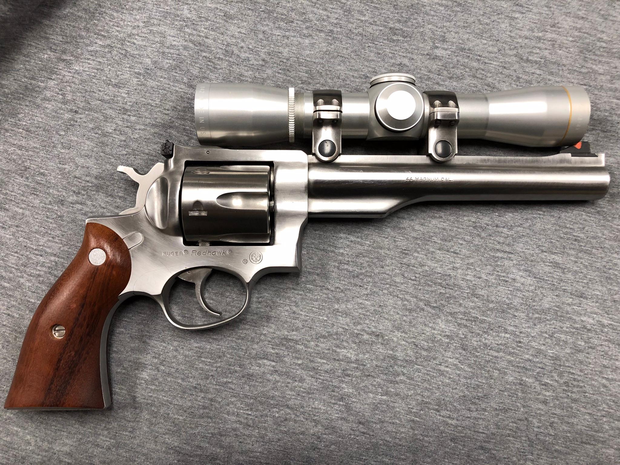 RUGER REDHAWK 44MAG