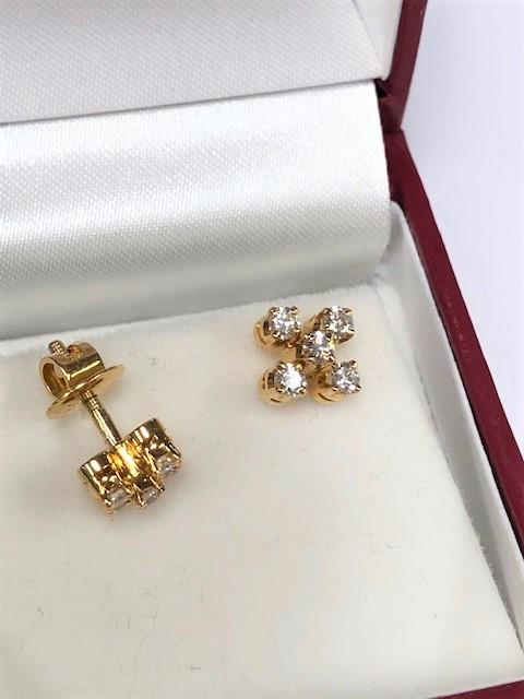 18kt Gold Diamond Earrings