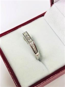 18kt Gold and Diamodn Ring