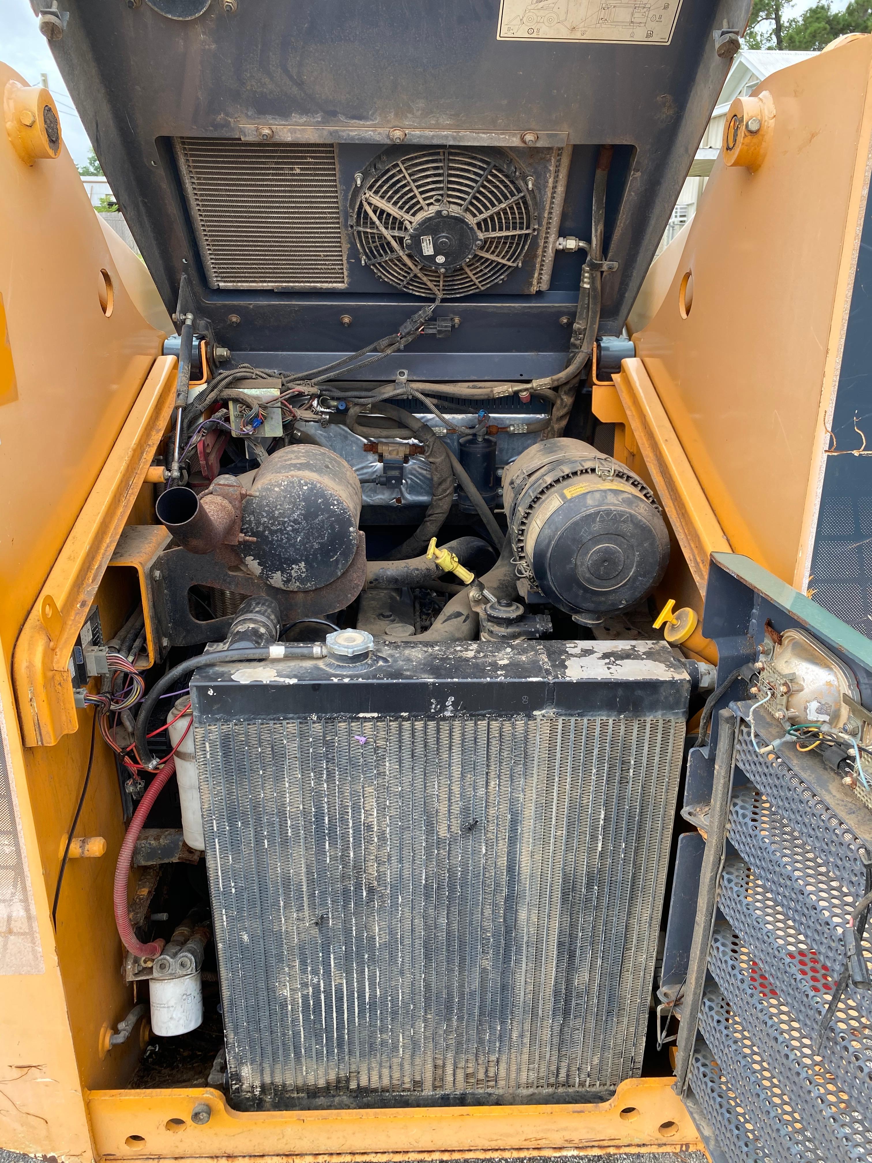 MUSTANG 2086 TURBO SKID STEER