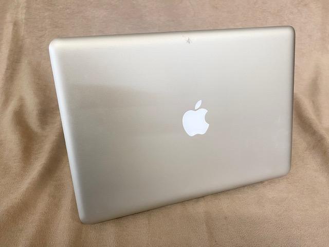 MACBOOK