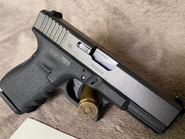 GLOCK 9MM PISTOL