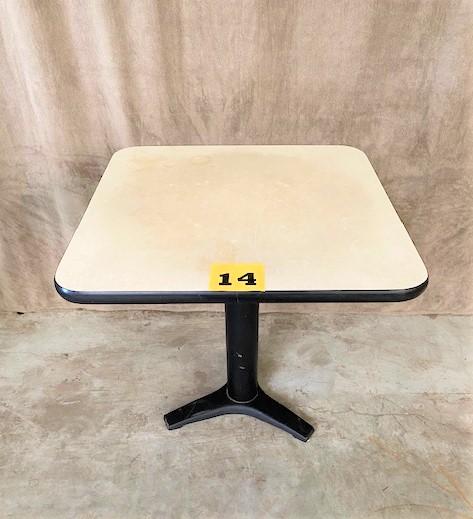 10 Square Dining Tables 30" x 30"