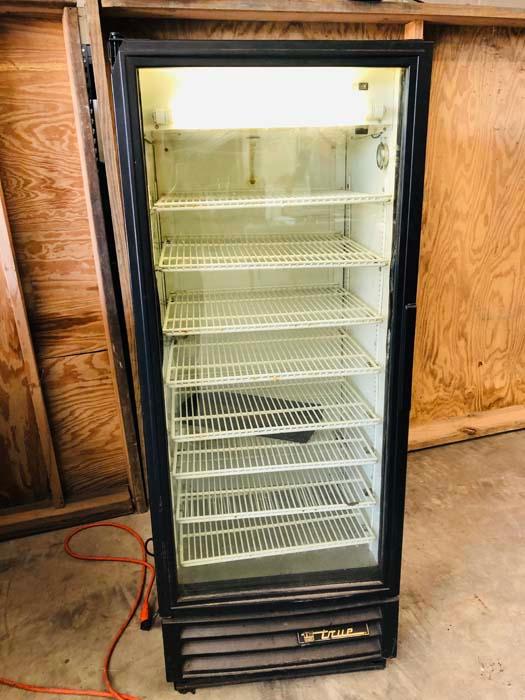 TRUE GLASS DOOR REFRIGERATOR