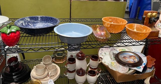 LARGE LOT OF CHINA, DISHES, SILVERPLATE, CARNIVAL GLASS, POTS, PANS, OVENWARE, ETC.