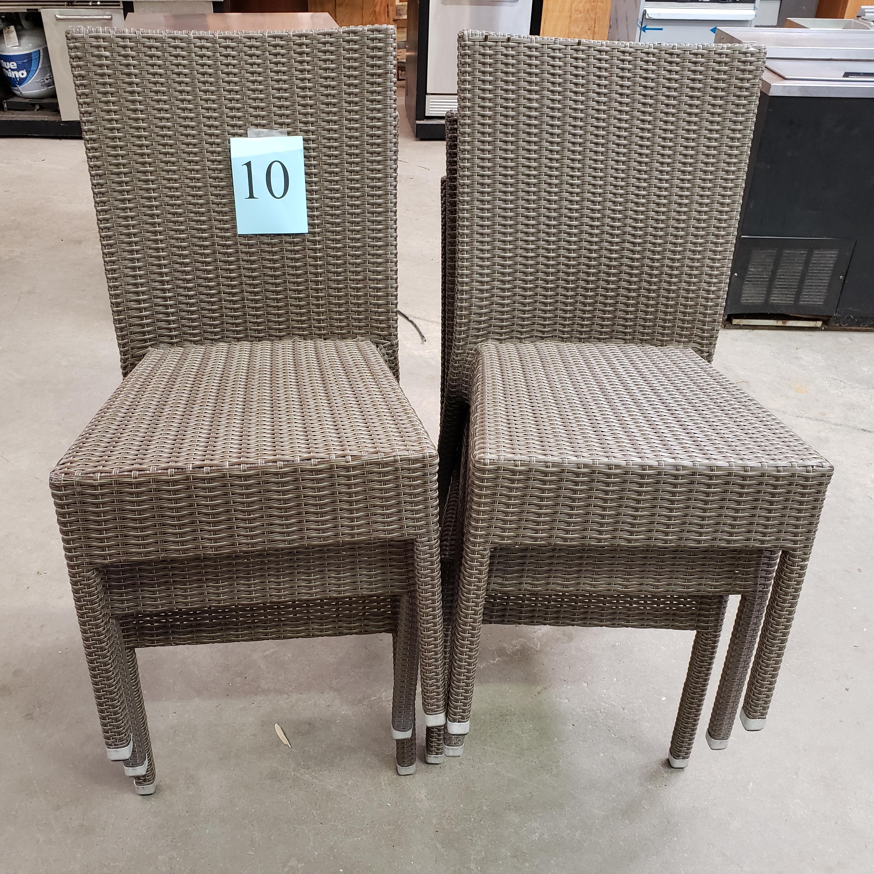 LOT OF 6 PATIO CHAIRS