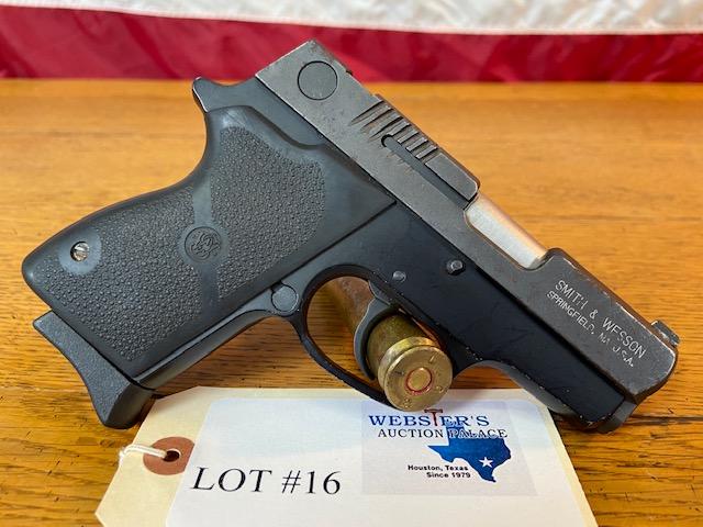 SMITH AND WESSON C59 9MM PISTOL