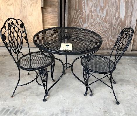 OUTDOOR PATIO TABLE SET - 30" UMBRELLA TABLE WITH 2 CHAIRS