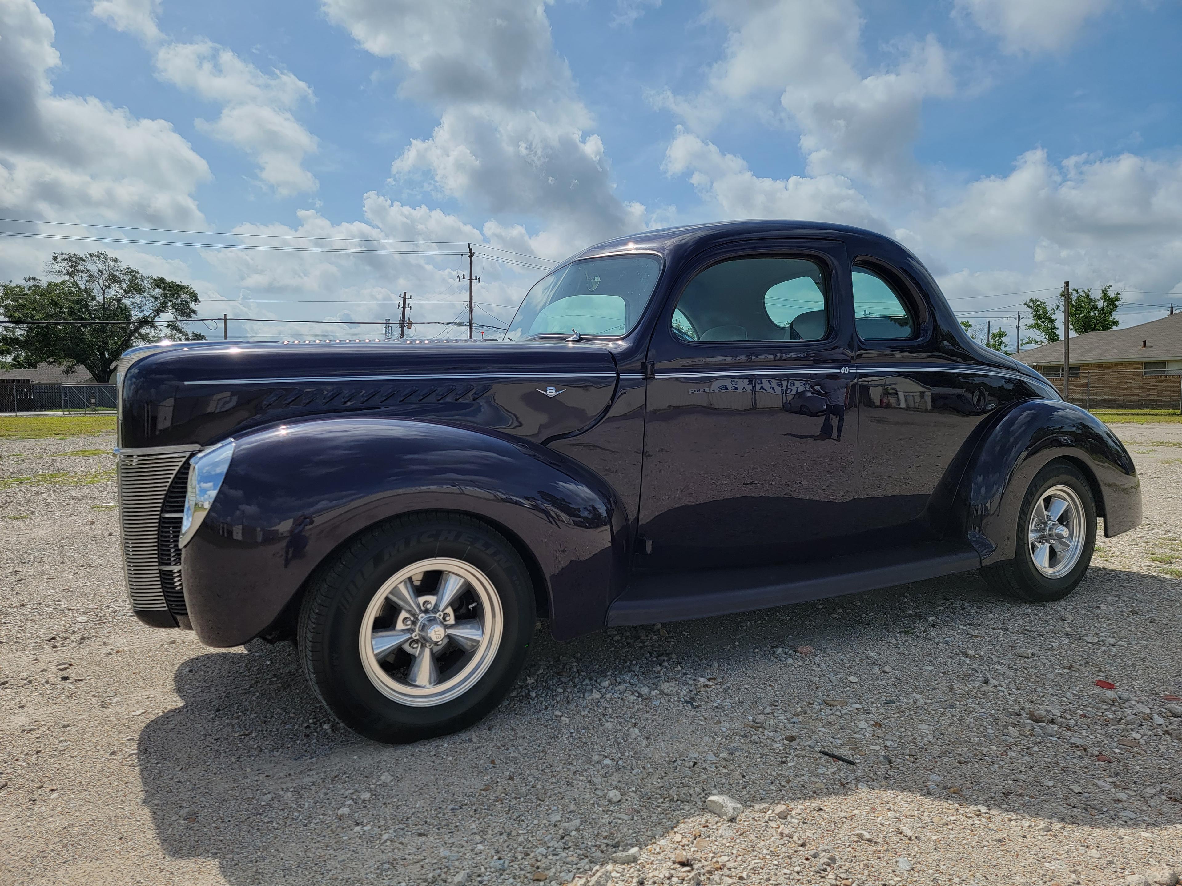 1940 FORD DELUXE COUPE STREET ROD