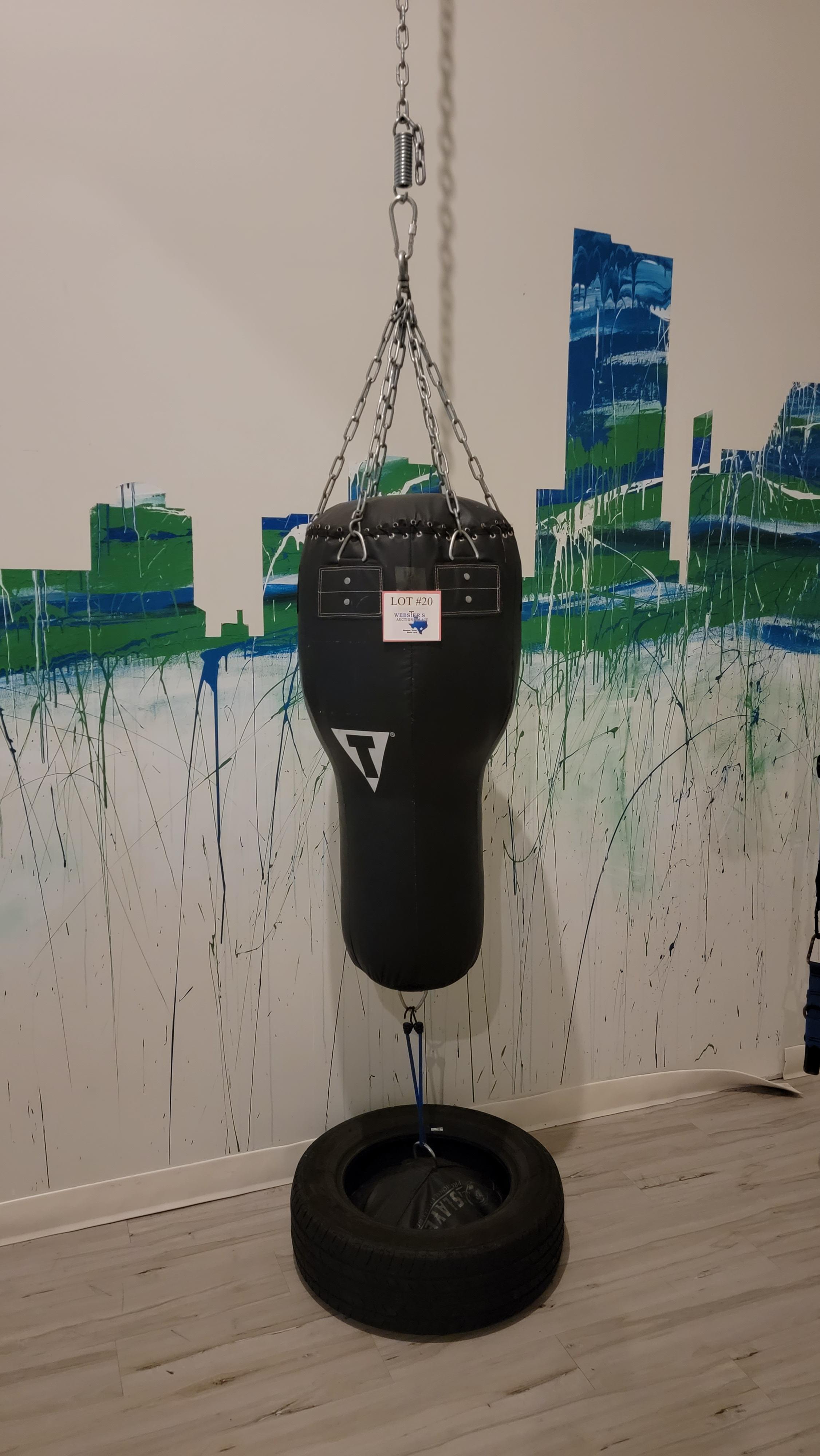 HANGING PUNCHING BAG