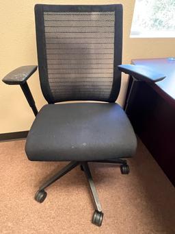 U SHAPE DESK WITH HUTCH TOP, EXECUTIVE CHAIR AND OFFICE CHAIR