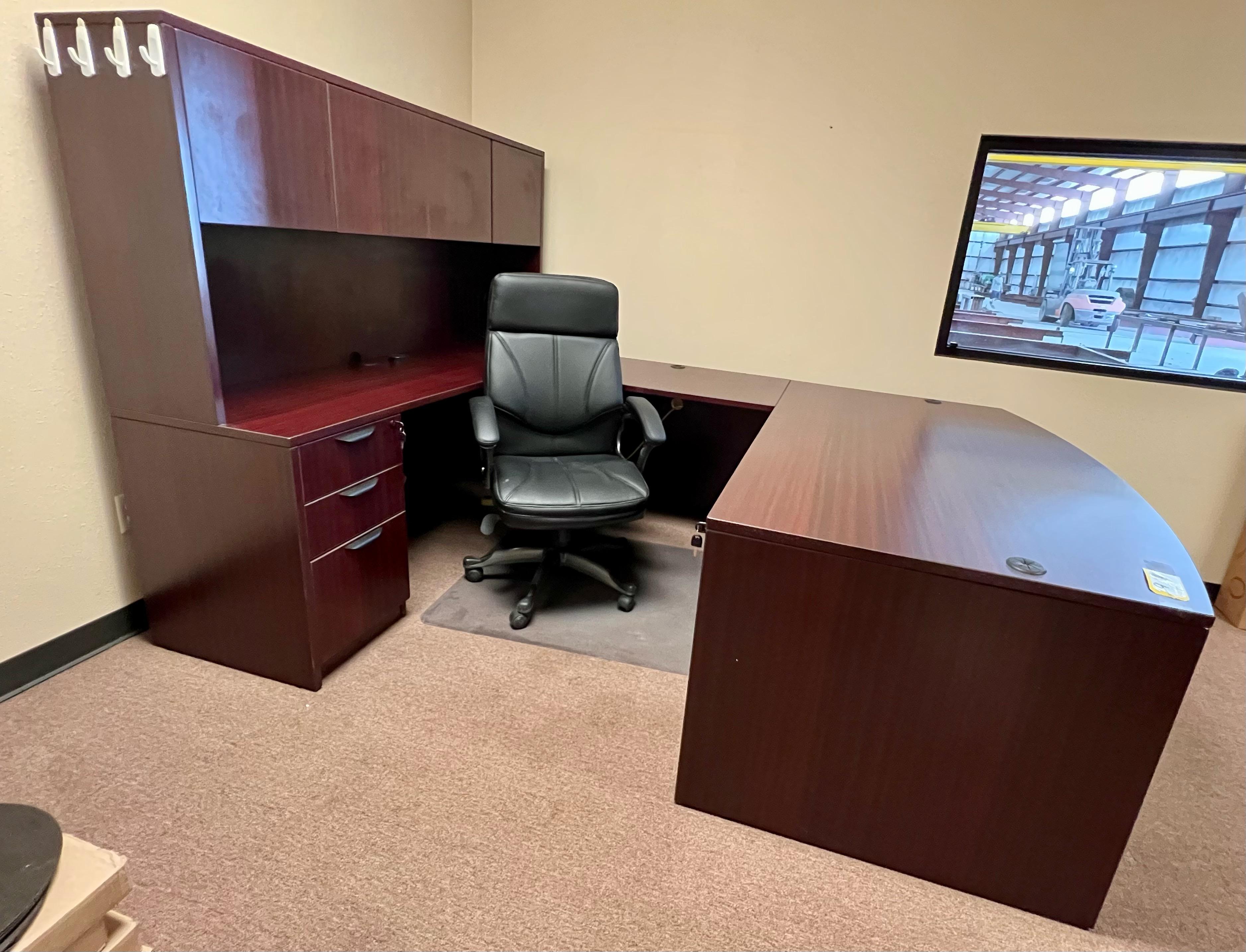 U SHAPE DESK WITH HUTCH TOP WITH EXECUTIVE CHAIR