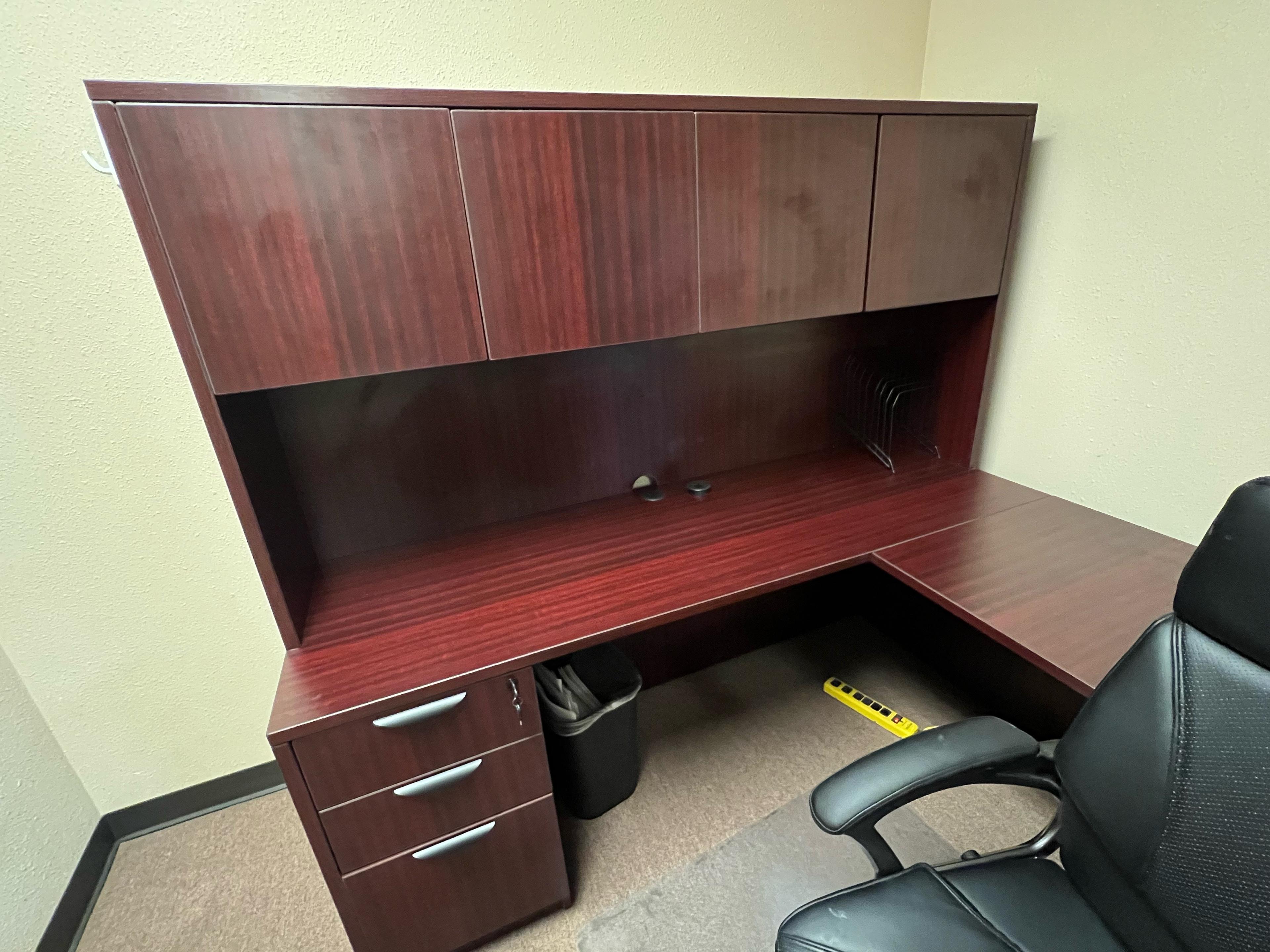 U SHAPE DESK WITH HUTCH TOP WITH EXECUTIVE CHAIR