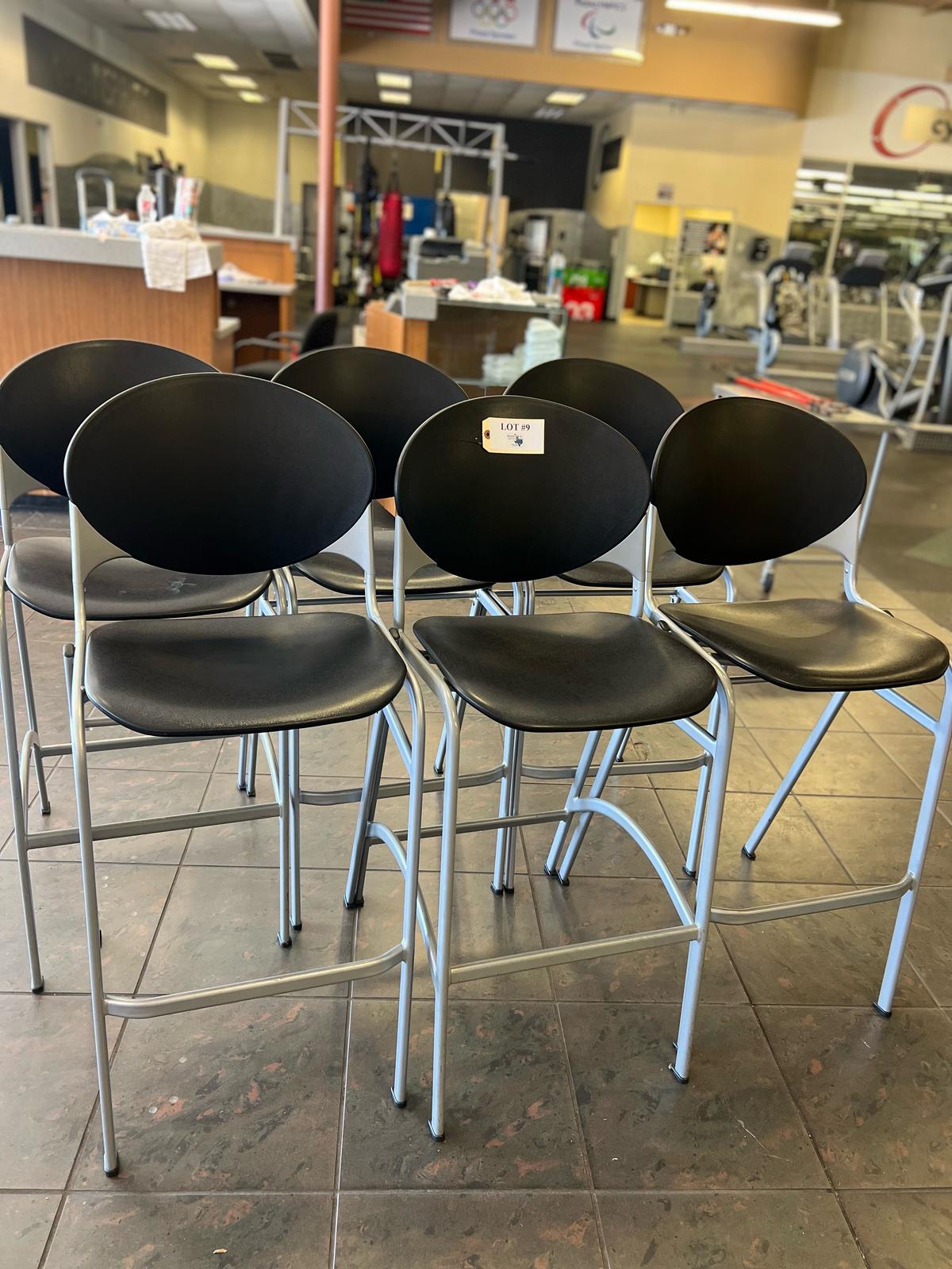 LOT OF 6 BARSTOOLS