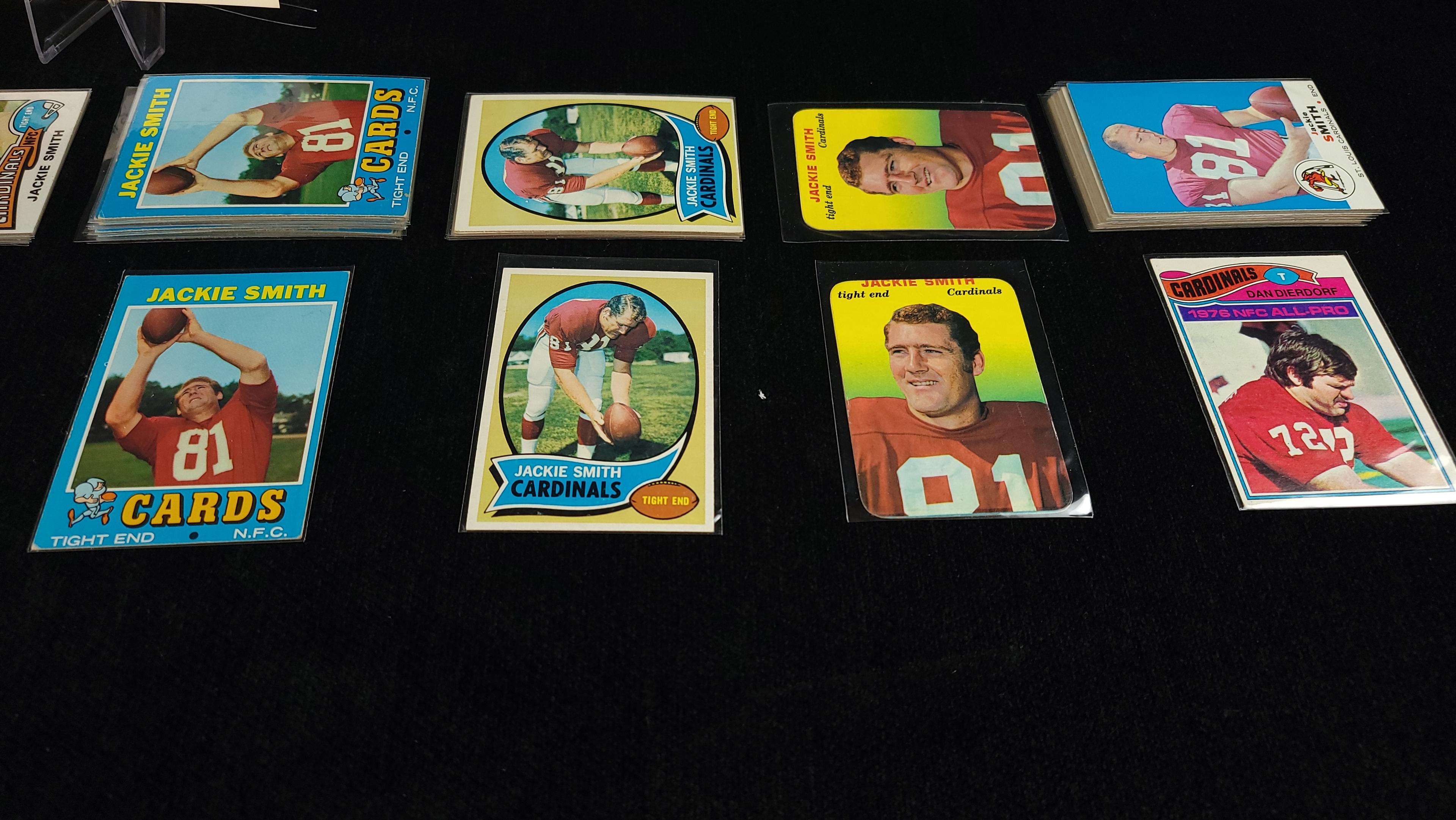 LOT OF VINTAGE 1960'S-1970'S FOOTBALL CARDS