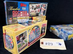 4 - BOXES TOPPS, FLEER AND BAZOOKA BASEBALL CARD SETS 1994-1995 (2) 1999