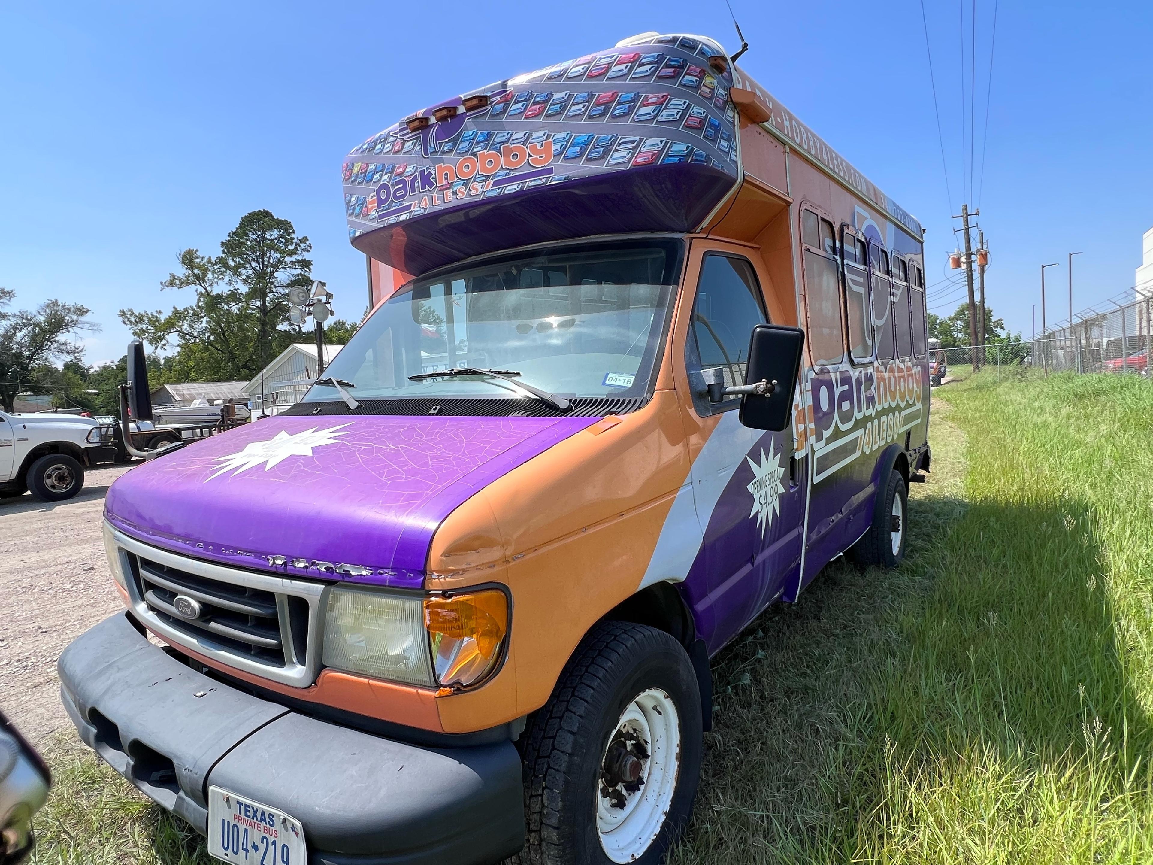 2007 FORD E450 SHUTTLE BUS