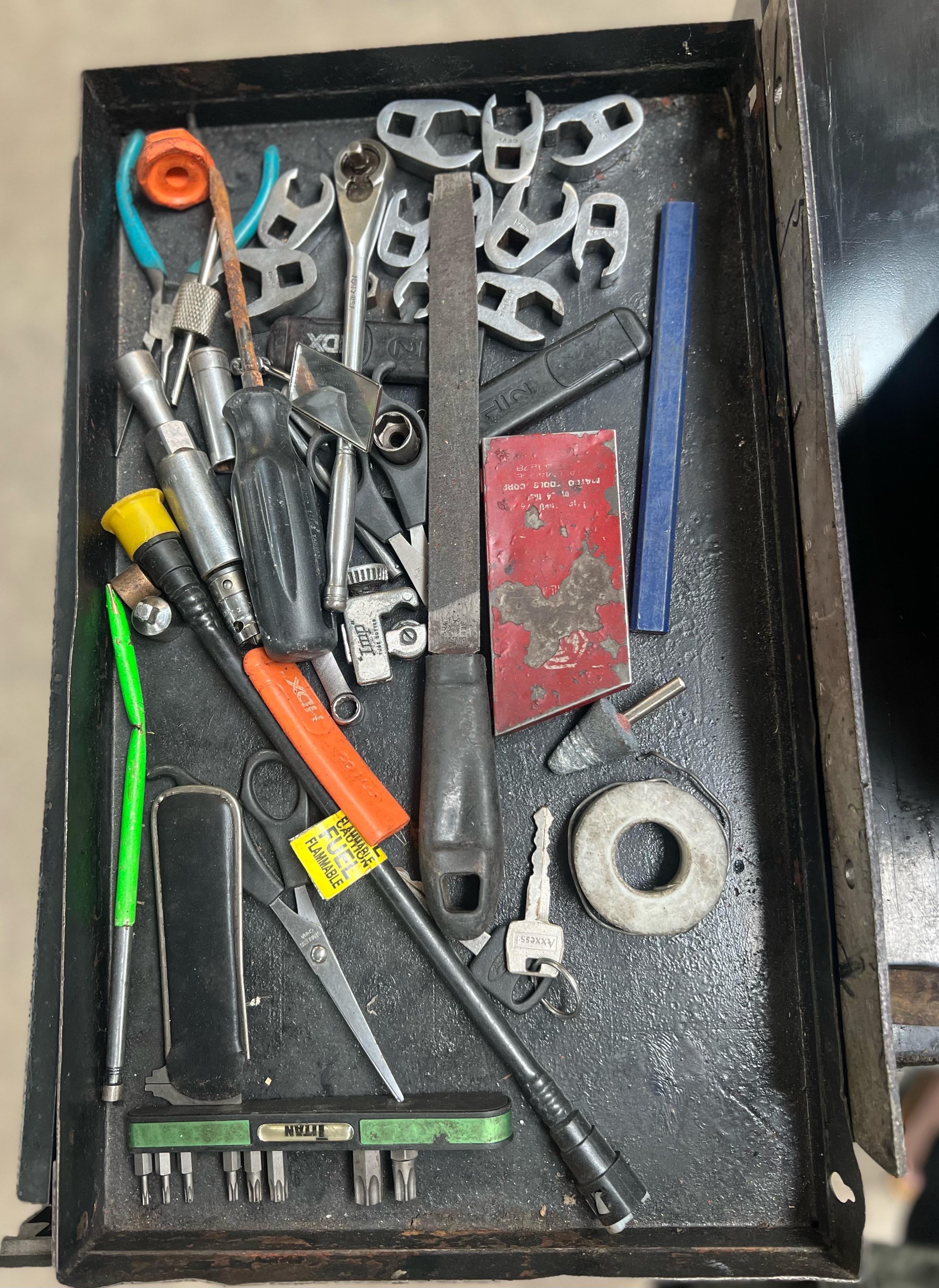 HUSKY TOOL BOX W/ TOOLS