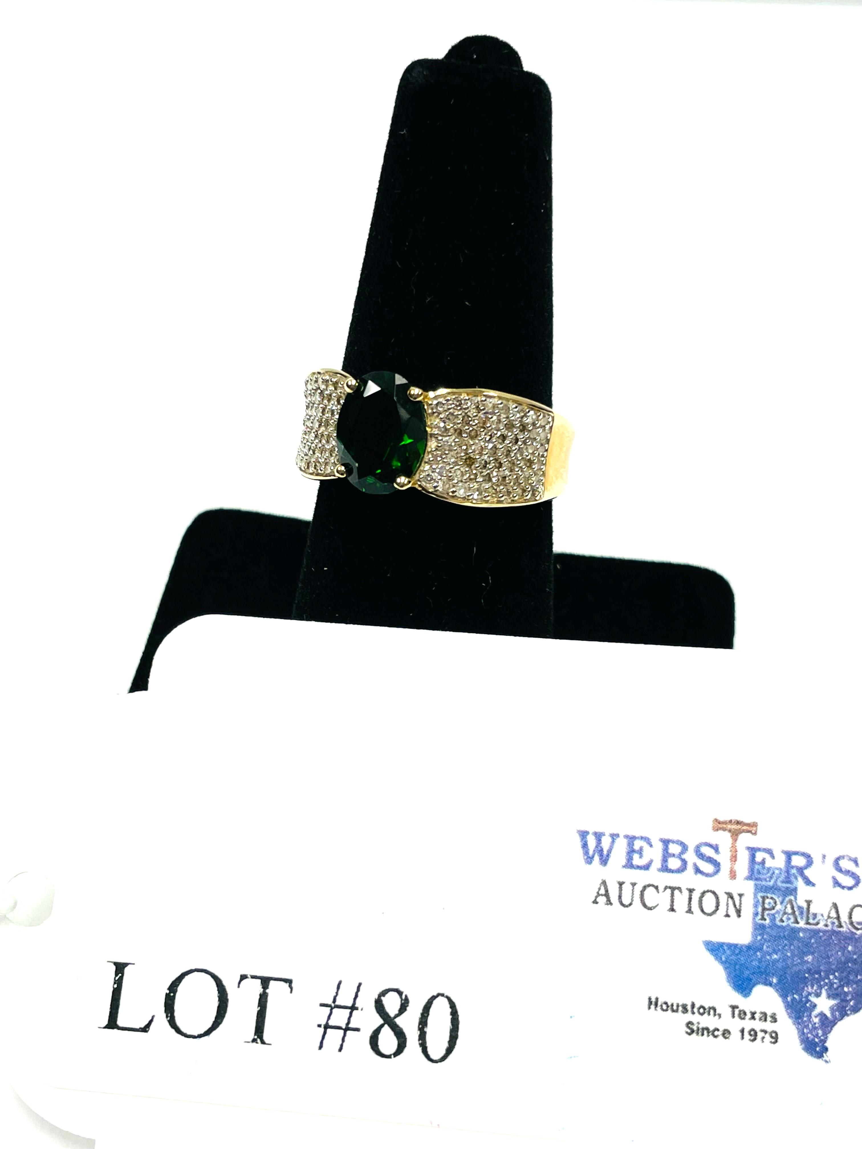 10KT YELLOW GOLD EMERALD AND DIAMOND RING