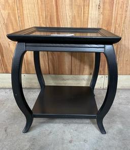 BLACK SIDE TABLE