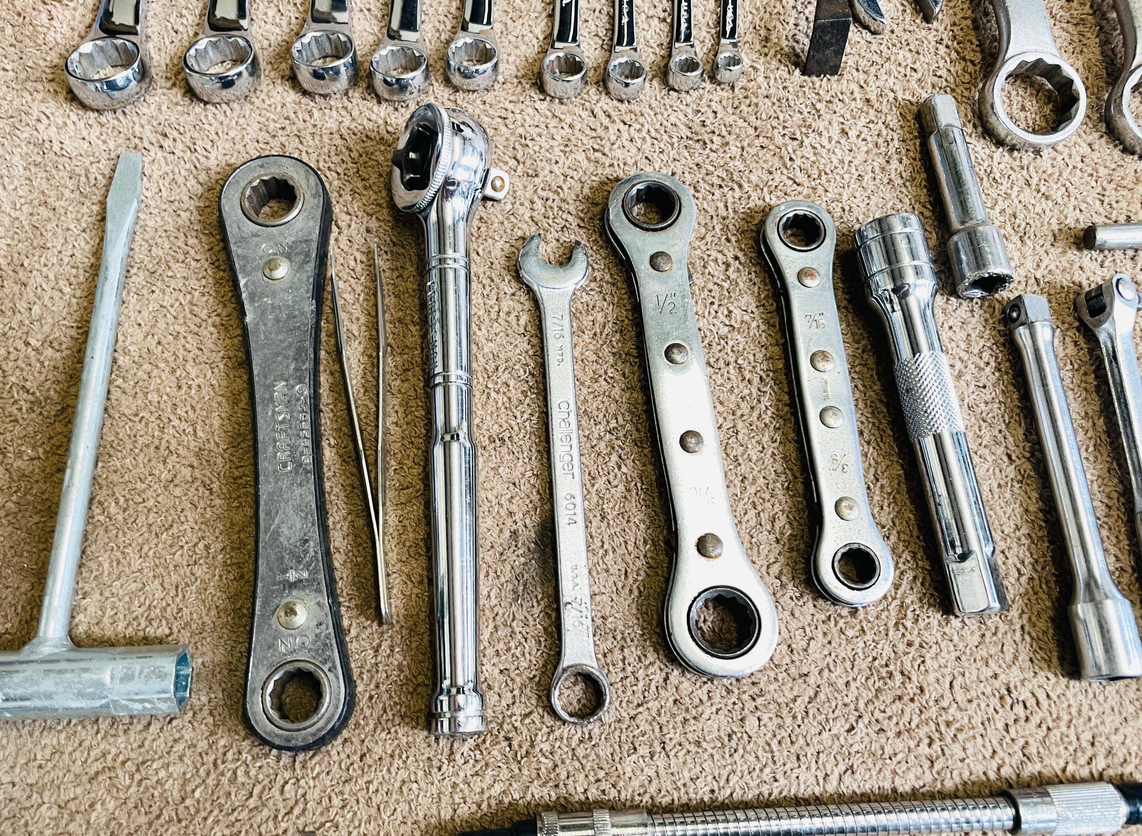 LARGE LOT OF WRENCHES