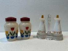 2PC RARE VINTAGE SALT AND PEPPER SETS