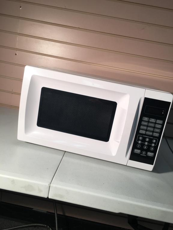 Walmart White Household Microwave Oven