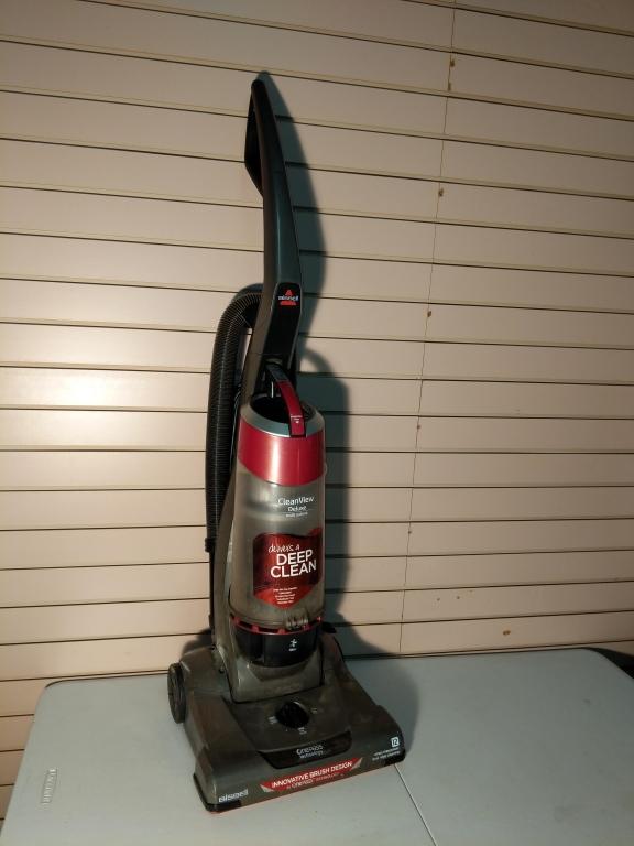 Bissell Clean View Deluxe Vacuum cleaner
