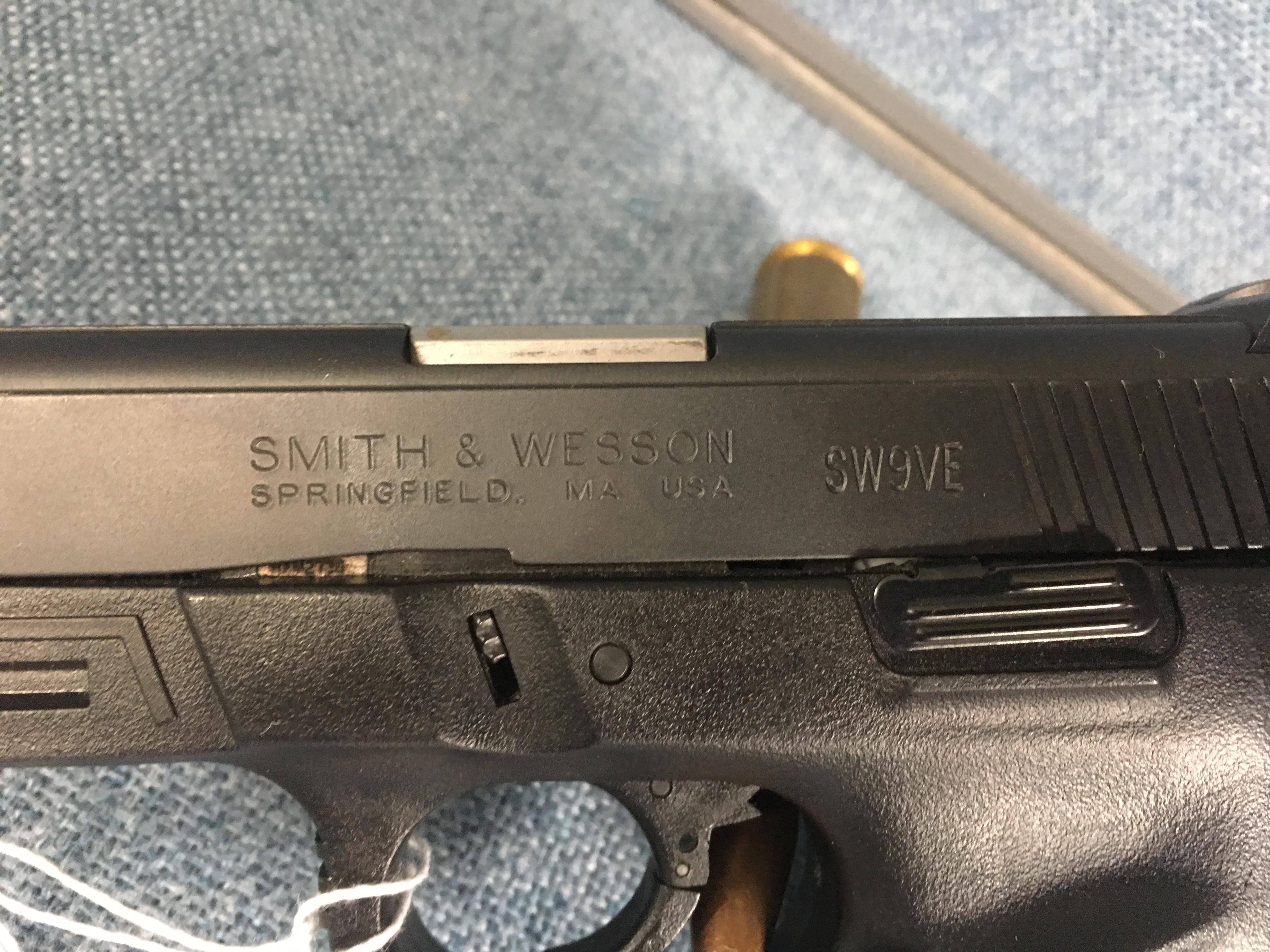 Smith & Wesson SW9 VE